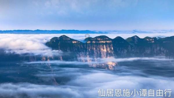 马尾怎么扎蓬松好看